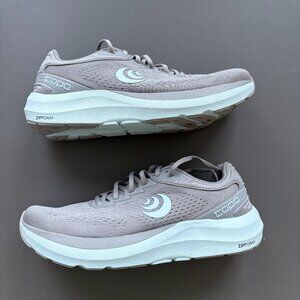 Topo Athletic Women's Phantom 3